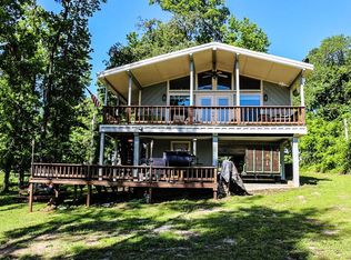 141 Cliff St, Pointblank, TX 77364