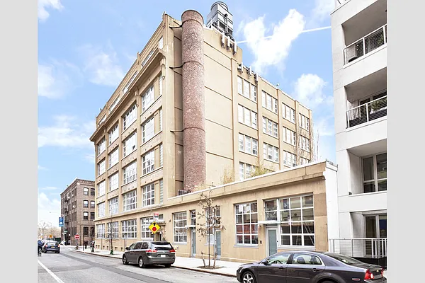 Sold by Stribling | media 9