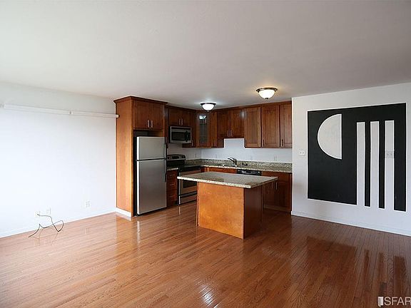 4th image of 39 Fair Oaks St #301