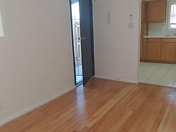 3rd image of 1304 Forrester Ave NW