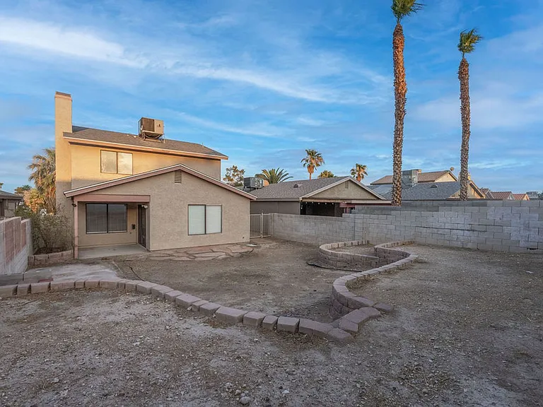 5055 Stormy Cir — Photo 43