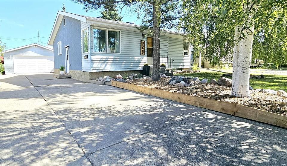1st image of 8525 W 95th St