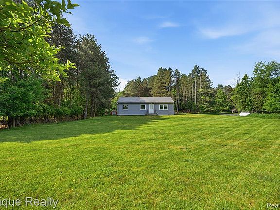 4th image of 12272 E Mount Morris Rd