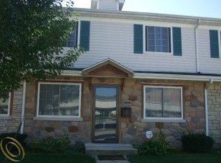 16609 Terrace Village Dr, Taylor, MI 48180