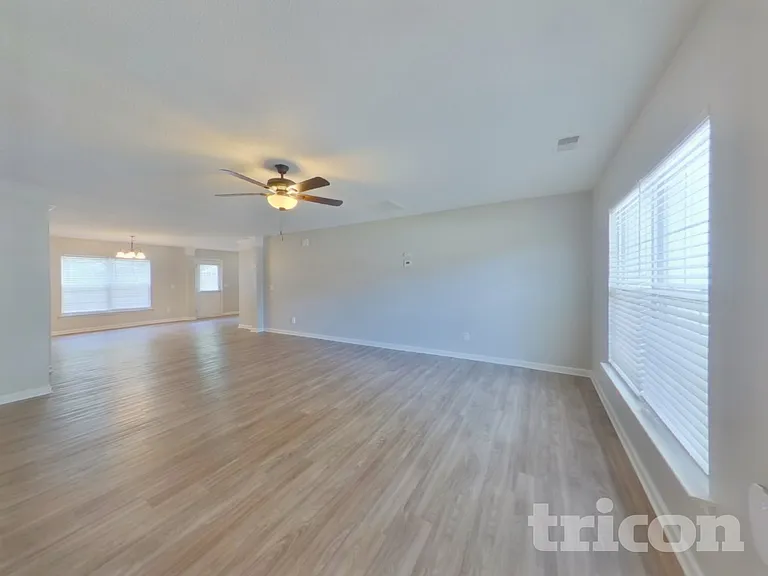 164 Pacific Ave — Photo 3