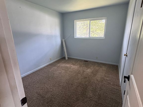 4th image of 3320 Indiana Ave