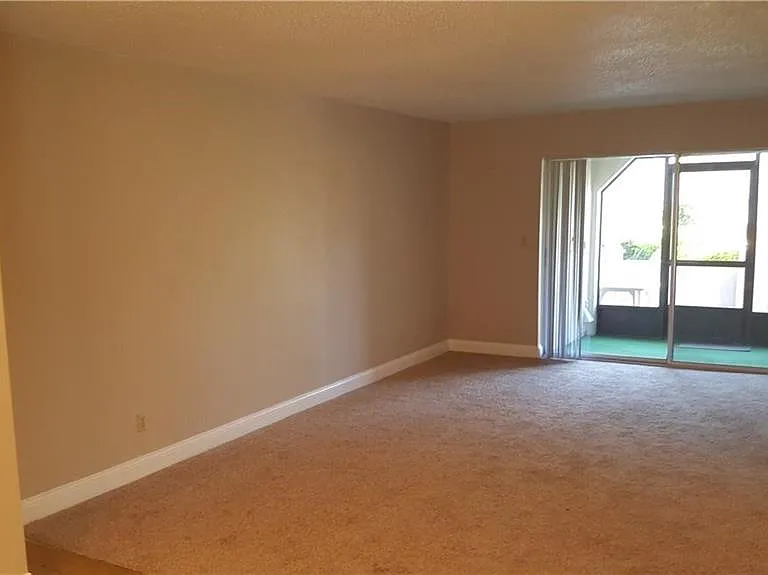 2103 Cordova Grn #2103 — Photo 9