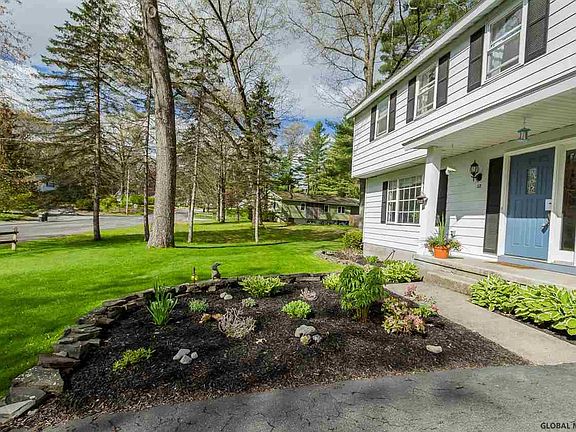 3rd image of 52 Vichy Dr