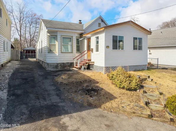418 Eleventh Street, Schenectady, NY 12306
