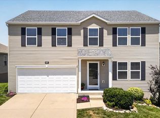 627 Hunt Run Dr, Wentzville, MO 63385