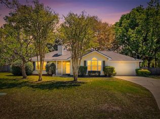 136 Timber Ridge Dr, Brunswick, GA 31525