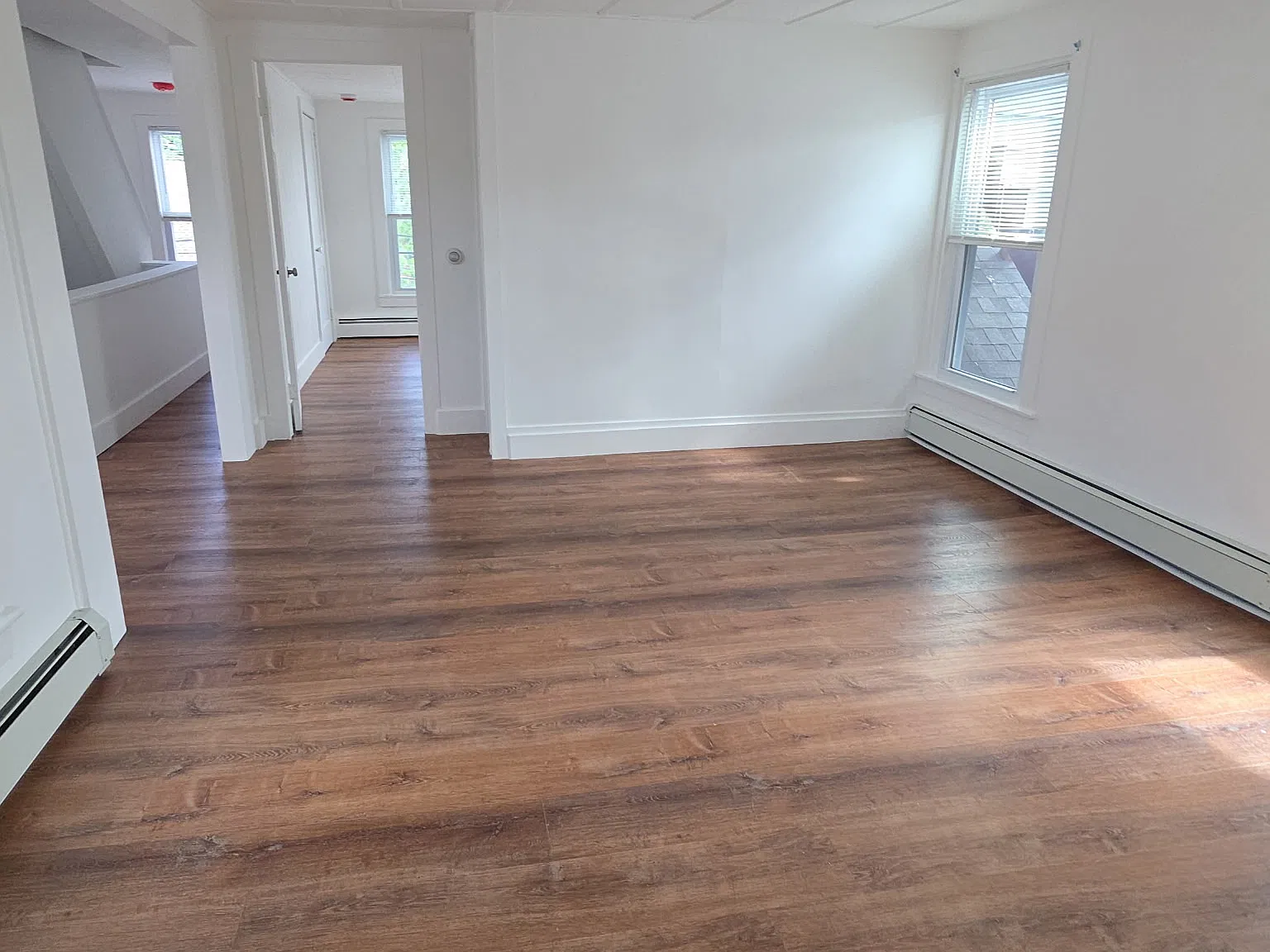 4 bed, 1.5 bath, 1350 sqft, $2,550 — Photo 4