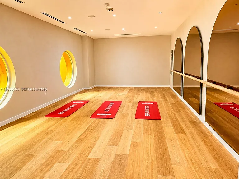 90 NE 32nd St #705 — Photo 35