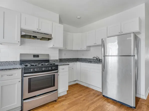 372-74 Summit Avenue image 15 of 46