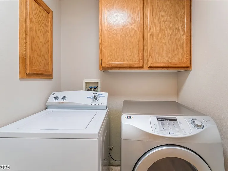 10401 Horseback Ridge Ave — Photo 21