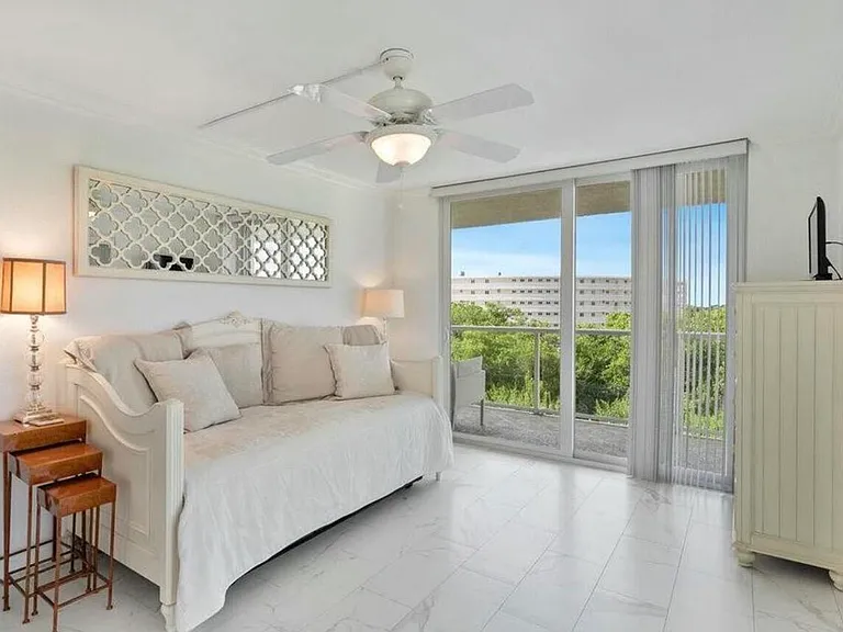 2560 S Ocean Blvd #518 — Photo 14