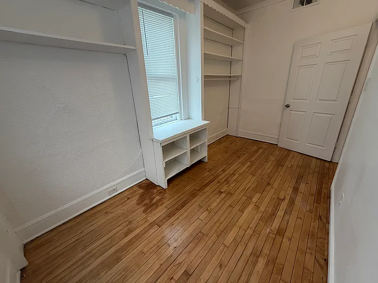 401 N Porter St #1 — Photo 4