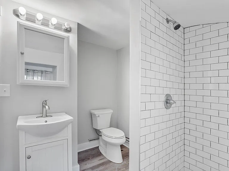 119 School St #5 — Photo 7