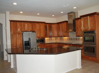 8034 W Robin Ln, Peoria, AZ 85383