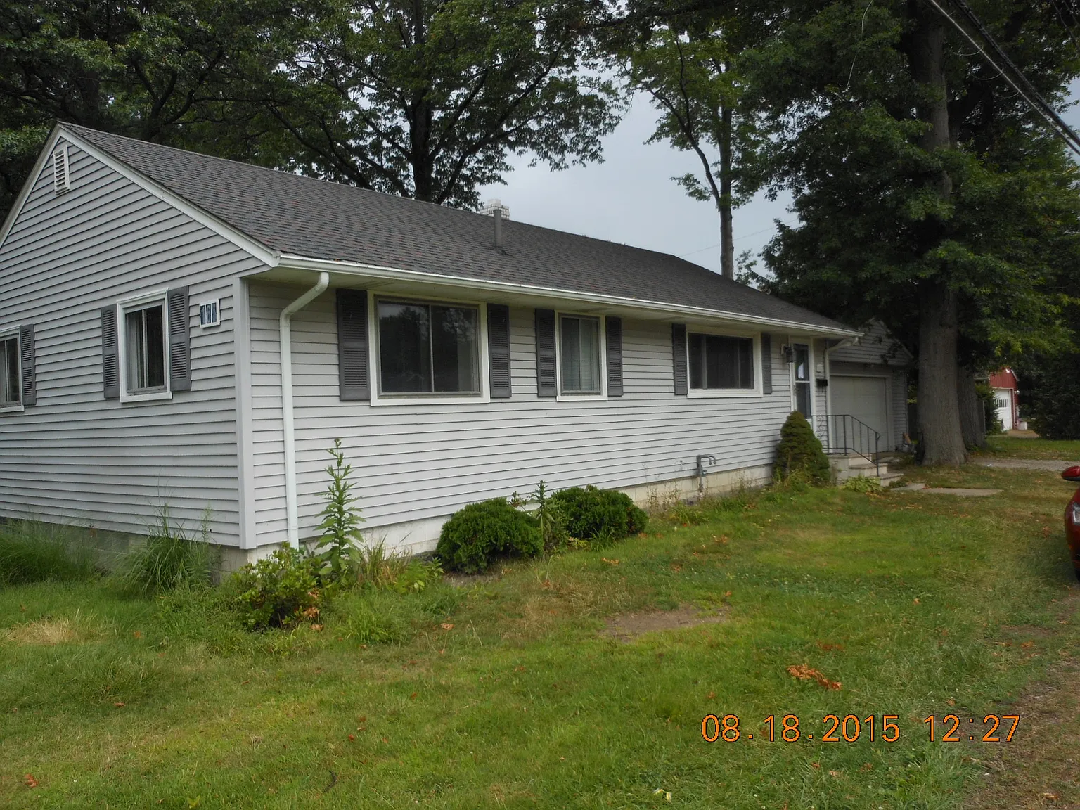 165 Mull Ave photo 1