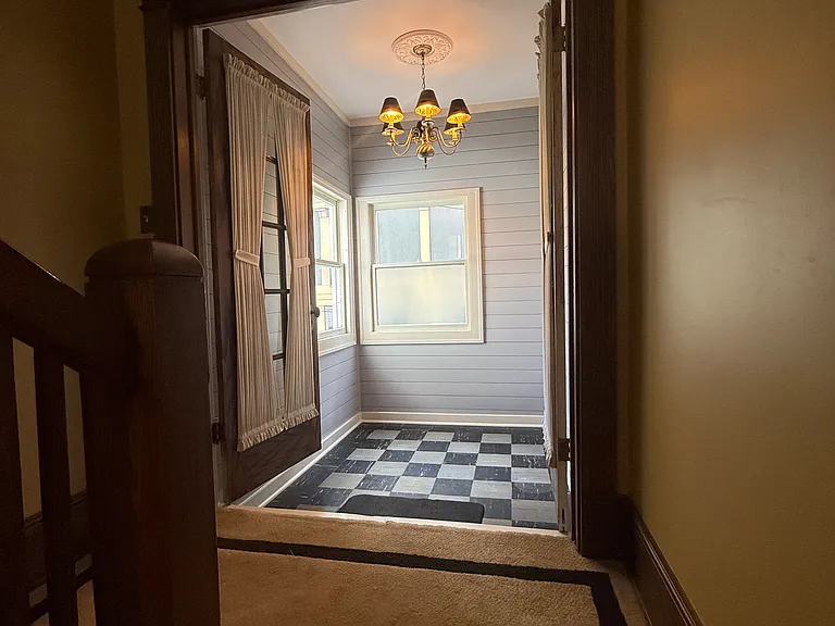 344 College Ave SE — Photo 9