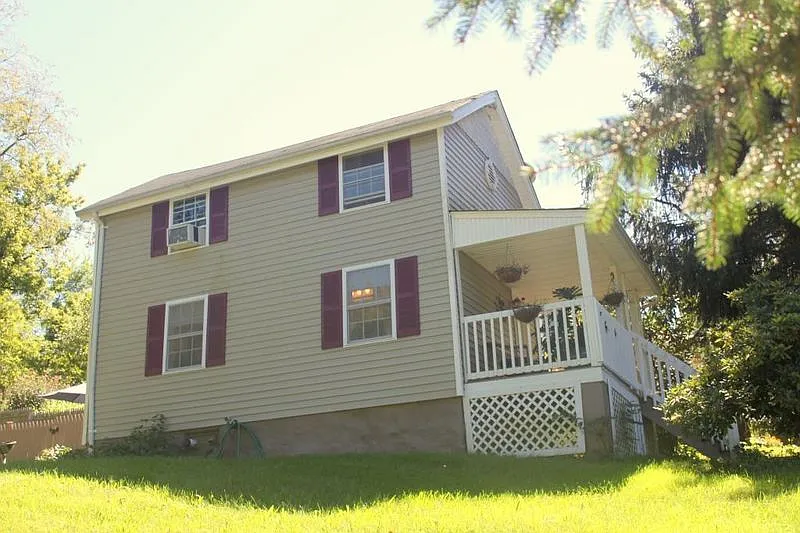 89 Jonestown Rd photo 1