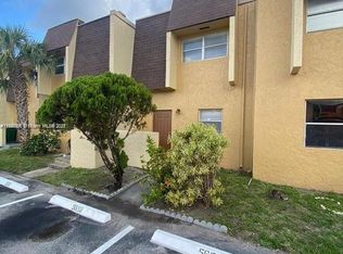 5659 Blueberry Ct #159, Fort Lauderdale, FL 33313