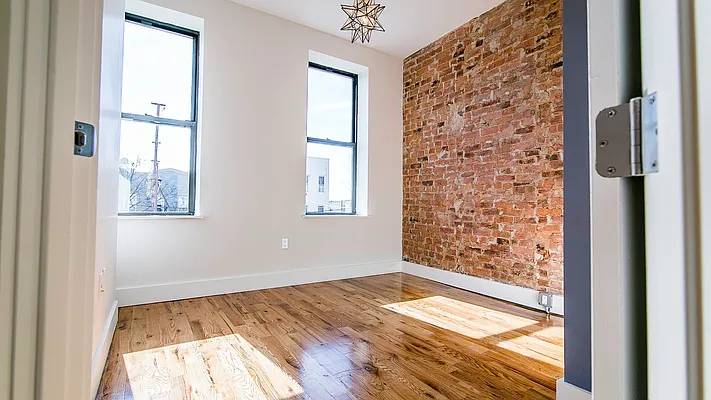 Rented by Nooklyn NYC LLC | media 9