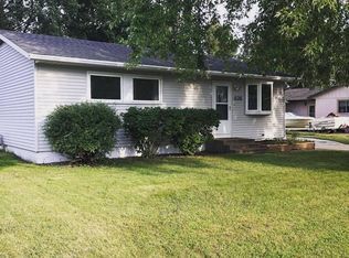 826 E Ave N, Onalaska, WI 54650