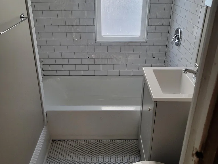 1681 Van Buren Ave #1 — Photo 21