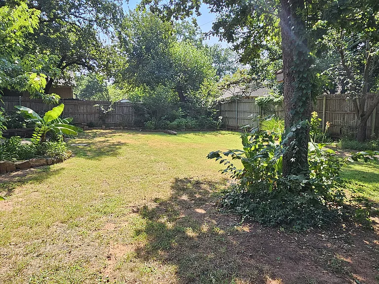 1006 Sunny Brook Dr — Photo 37
