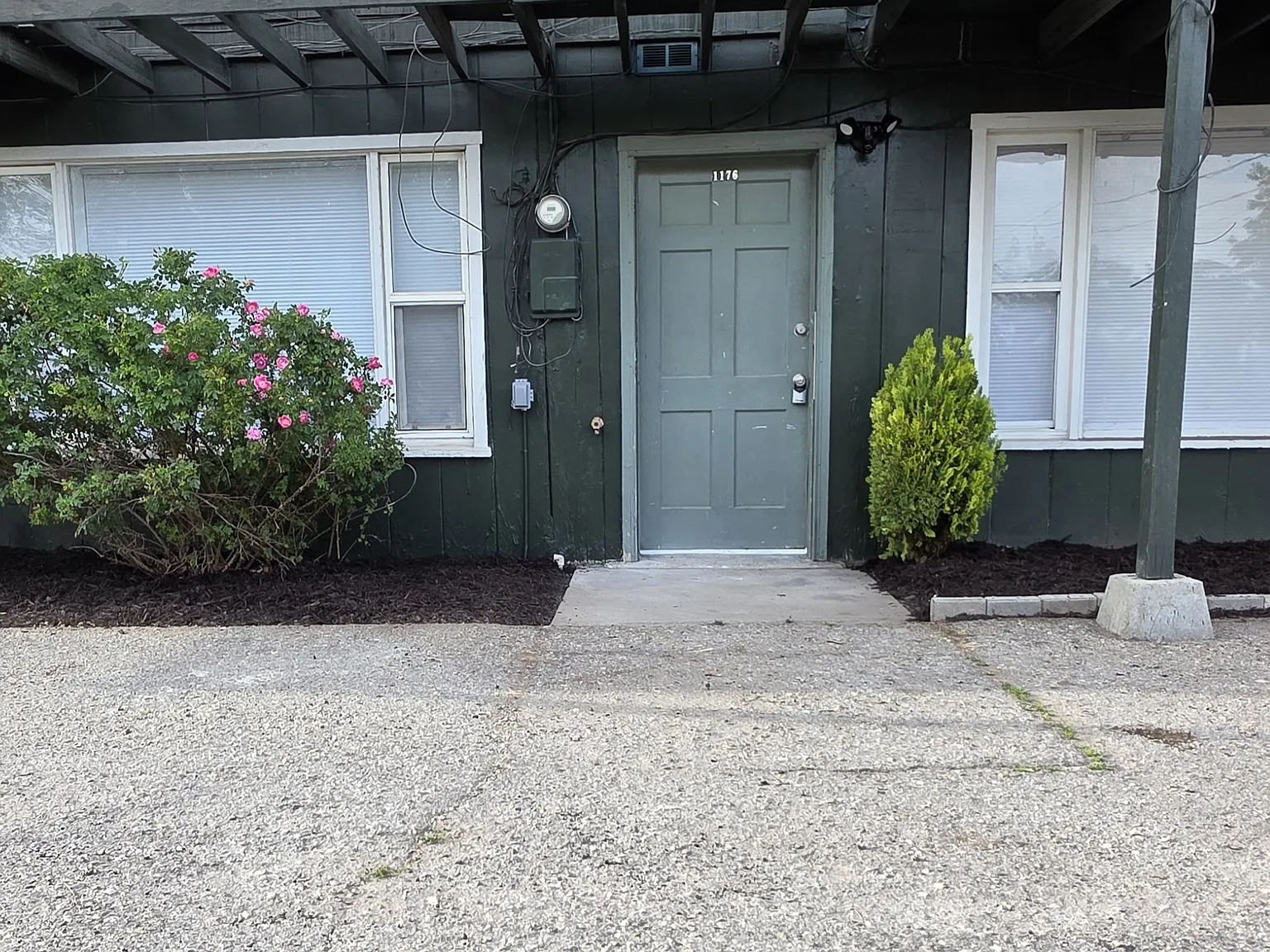 1176 E 4th Ave — Photo 1