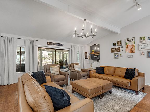 5th image of 613 Birkdale Cir W