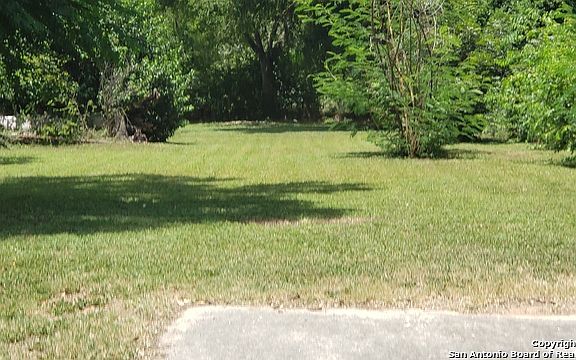 4th image of 5743 Mayo Dr