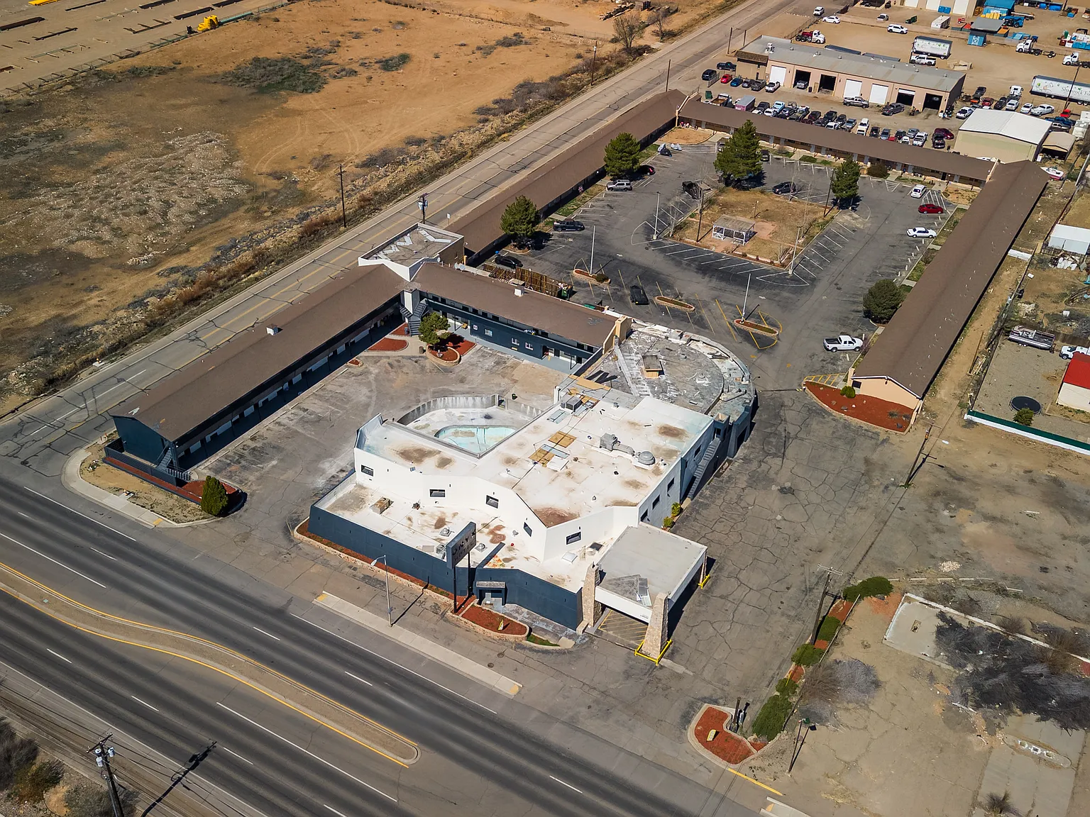 Onyx Apartments — Photo 2