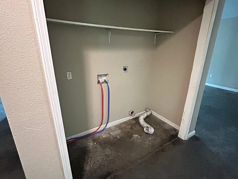 106 W Forrest St #B — Photo 4