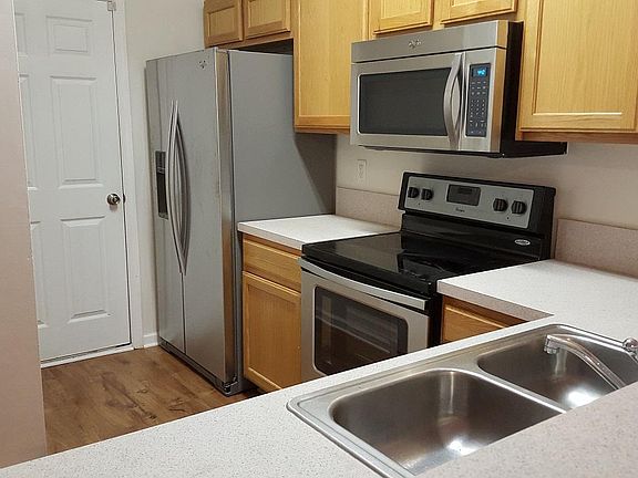 5th image of 468 Sherwood Oaks Dr