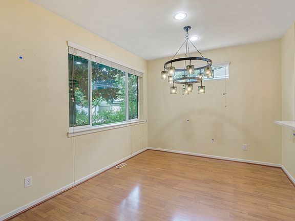 5th image of 12314 NE 109th Way #13-53