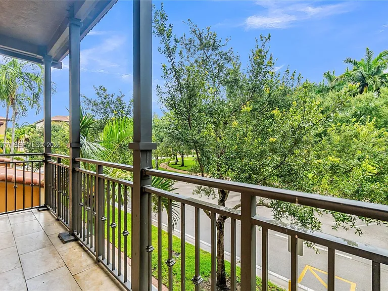 936 SW 147th Ave #2903 — Photo 37