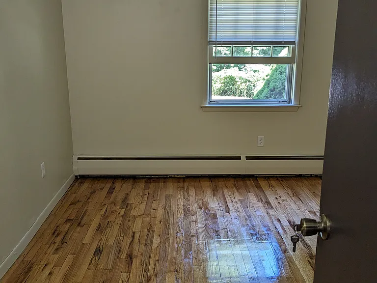495 Crown St #253 — Photo 11