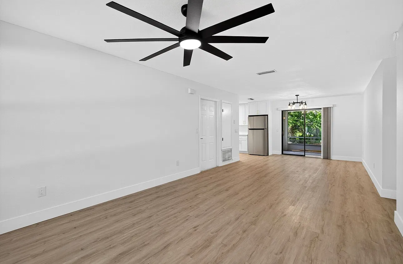 4 bed, 1385 sqft, $2,200 — Photo 4