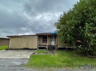 127 W 216th St, Galliano, LA 70354