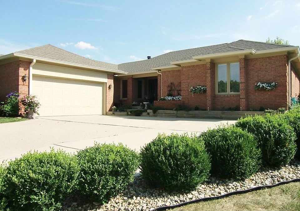 Gorgeous full brick 3 bedroom ranch.