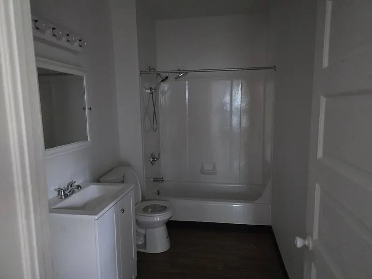 8323 Medina Ave — Photo 22