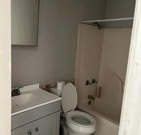 102 Gregory Dr #10 — Photo 5