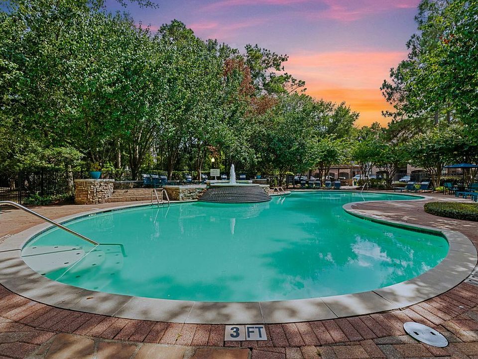 Raveneaux Apartments in North Houston Texas