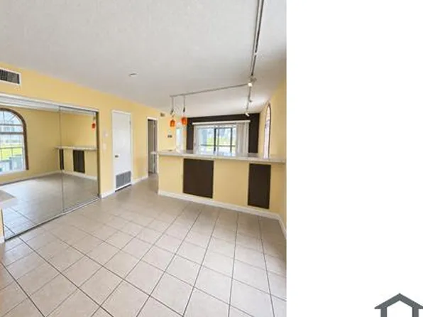 313 Dirksen Dr, Debary, FL