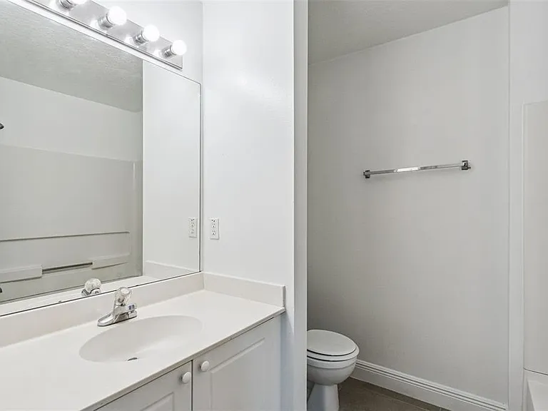 8818 Grand Palms Cir #A — Photo 11
