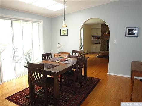 5th image of 9 Smokey Hollow Ln