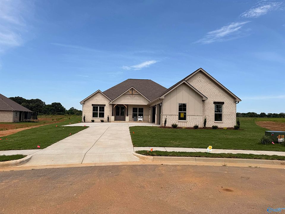 1st image of 17735 Carillon Dr